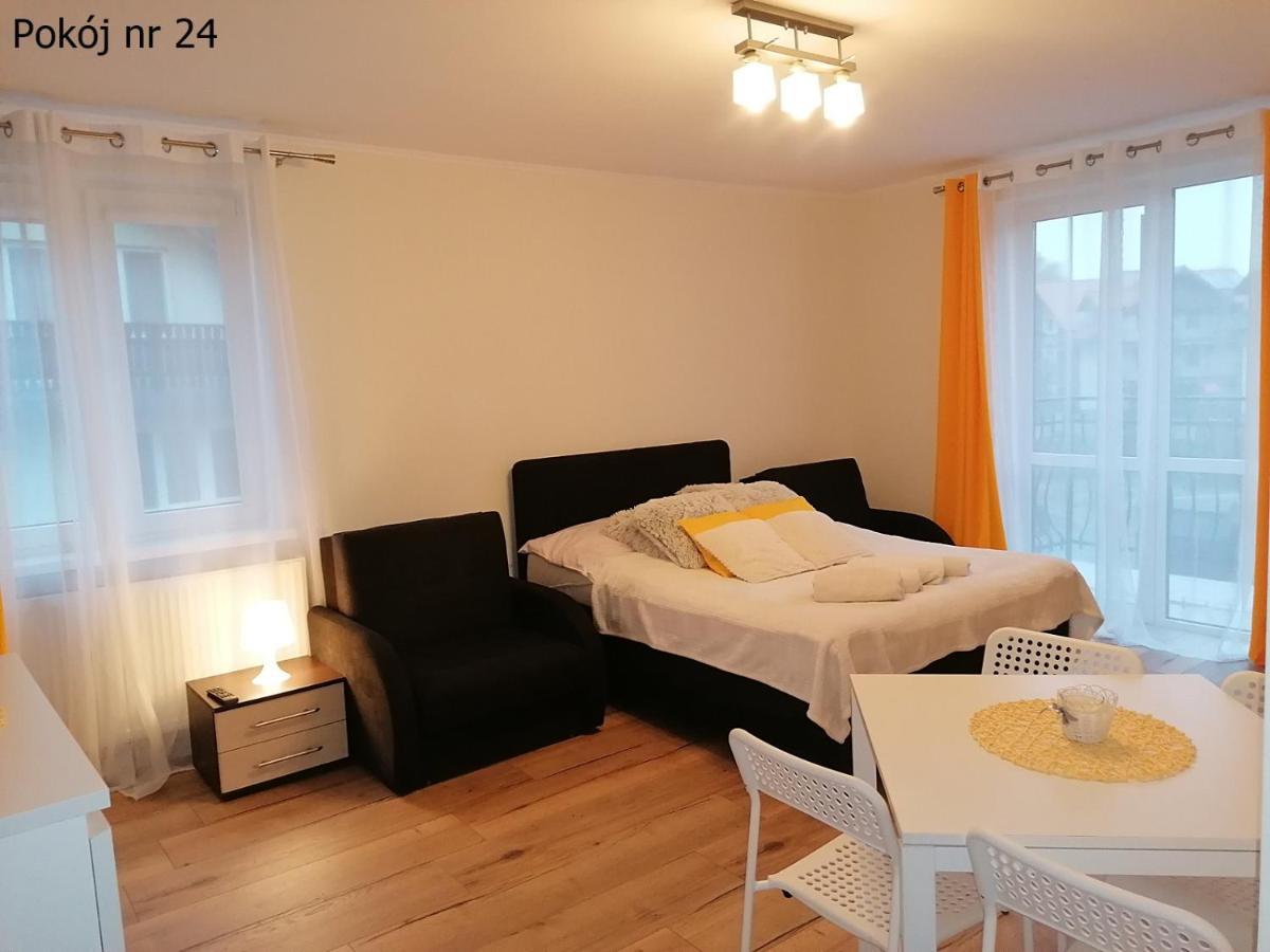 Pod Debem Bed & Breakfast ครีนิซามอร์สกา ภายนอก รูปภาพ