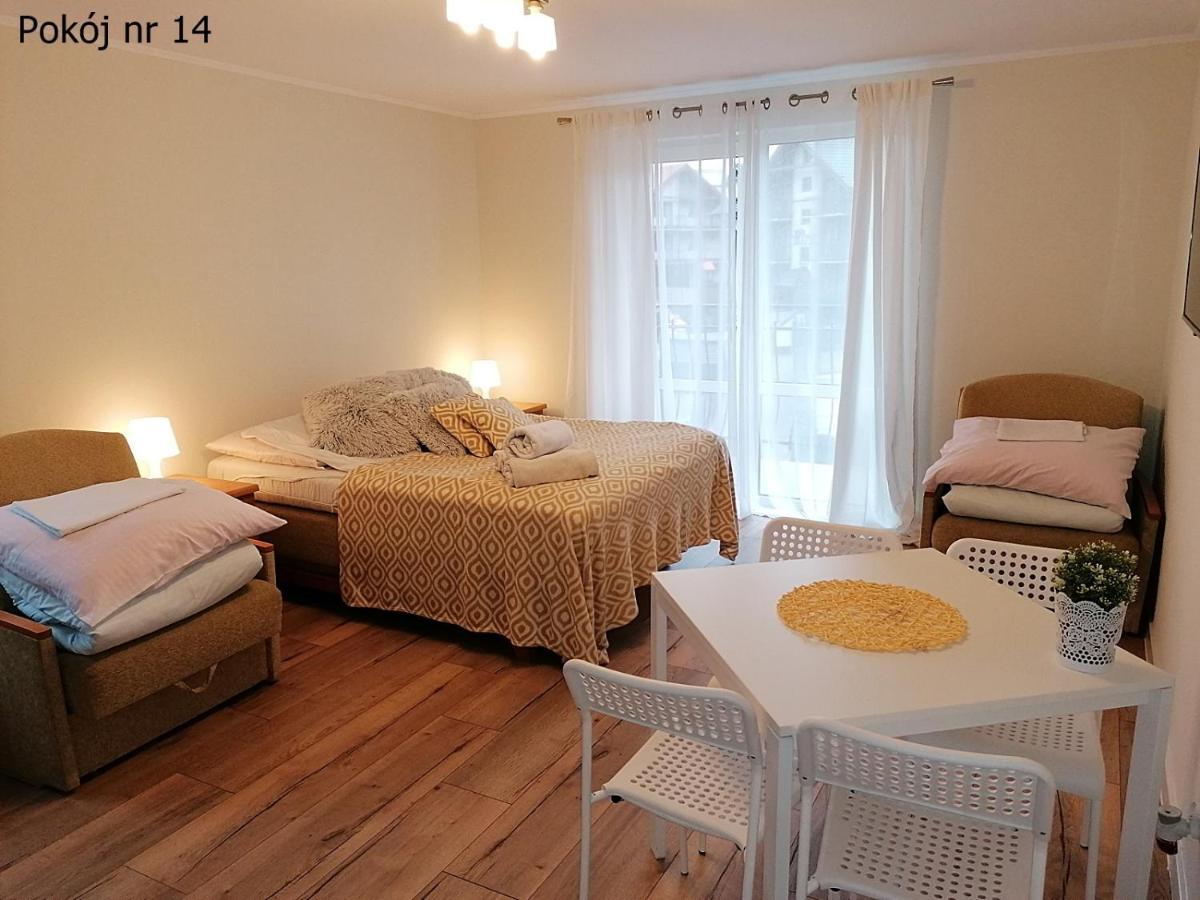 Pod Debem Bed & Breakfast ครีนิซามอร์สกา ภายนอก รูปภาพ