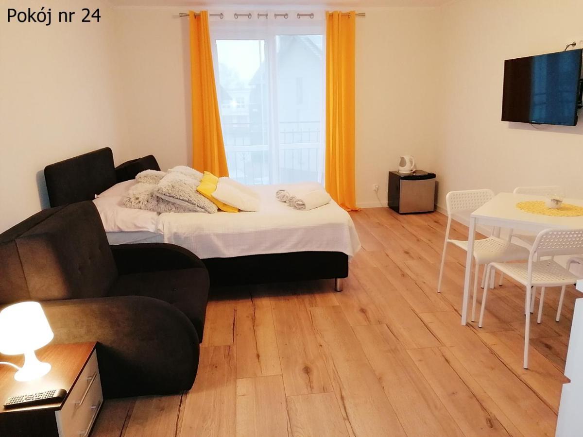 Pod Debem Bed & Breakfast ครีนิซามอร์สกา ภายนอก รูปภาพ
