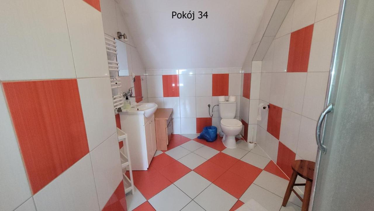 Pod Debem Bed & Breakfast ครีนิซามอร์สกา ภายนอก รูปภาพ