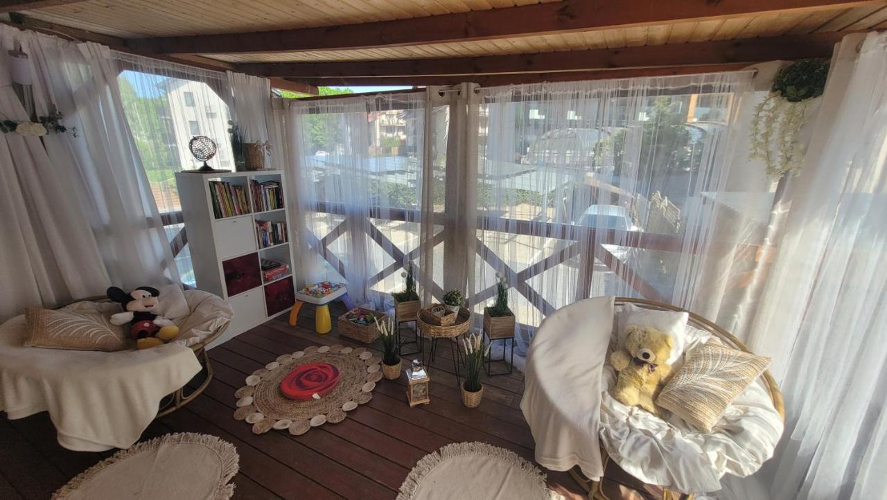 Pod Debem Bed & Breakfast ครีนิซามอร์สกา ภายนอก รูปภาพ