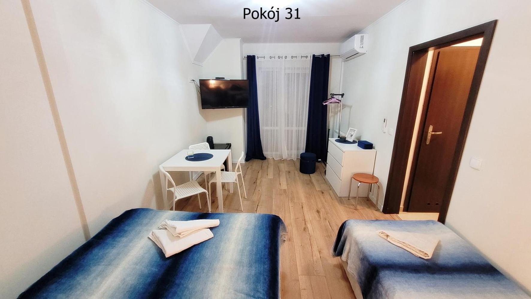 Pod Debem Bed & Breakfast ครีนิซามอร์สกา ภายนอก รูปภาพ