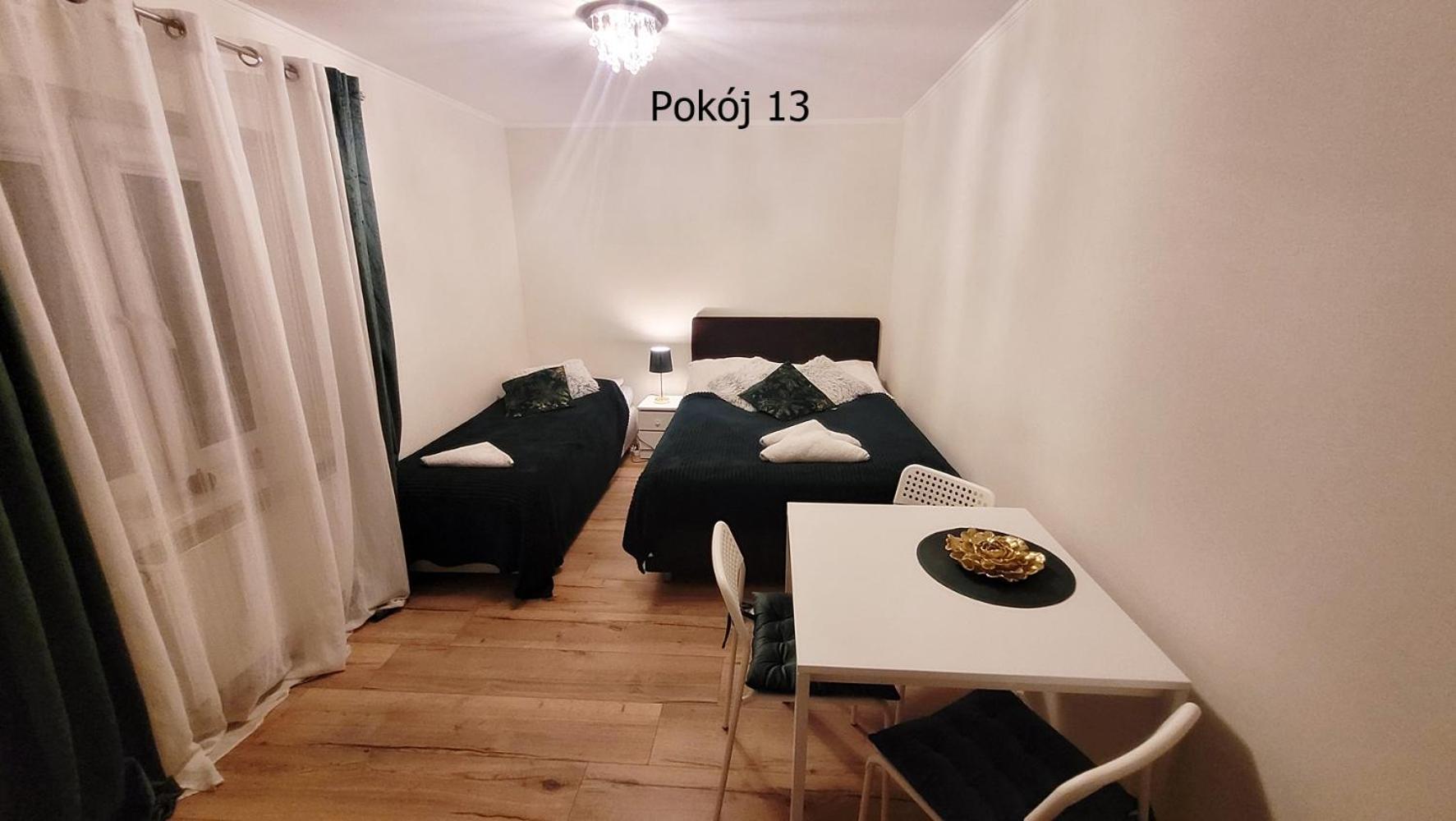 Pod Debem Bed & Breakfast ครีนิซามอร์สกา ภายนอก รูปภาพ