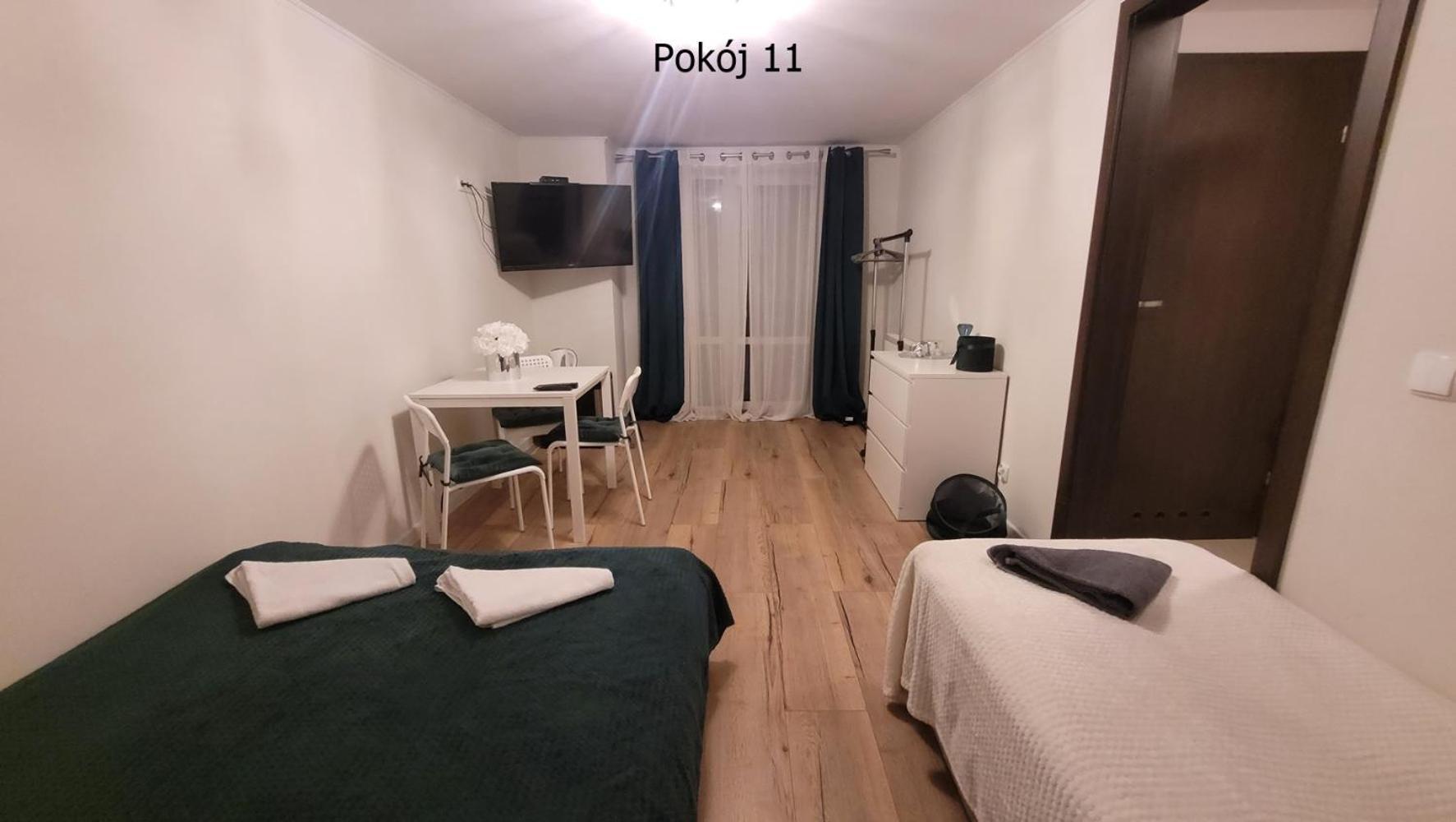 Pod Debem Bed & Breakfast ครีนิซามอร์สกา ภายนอก รูปภาพ